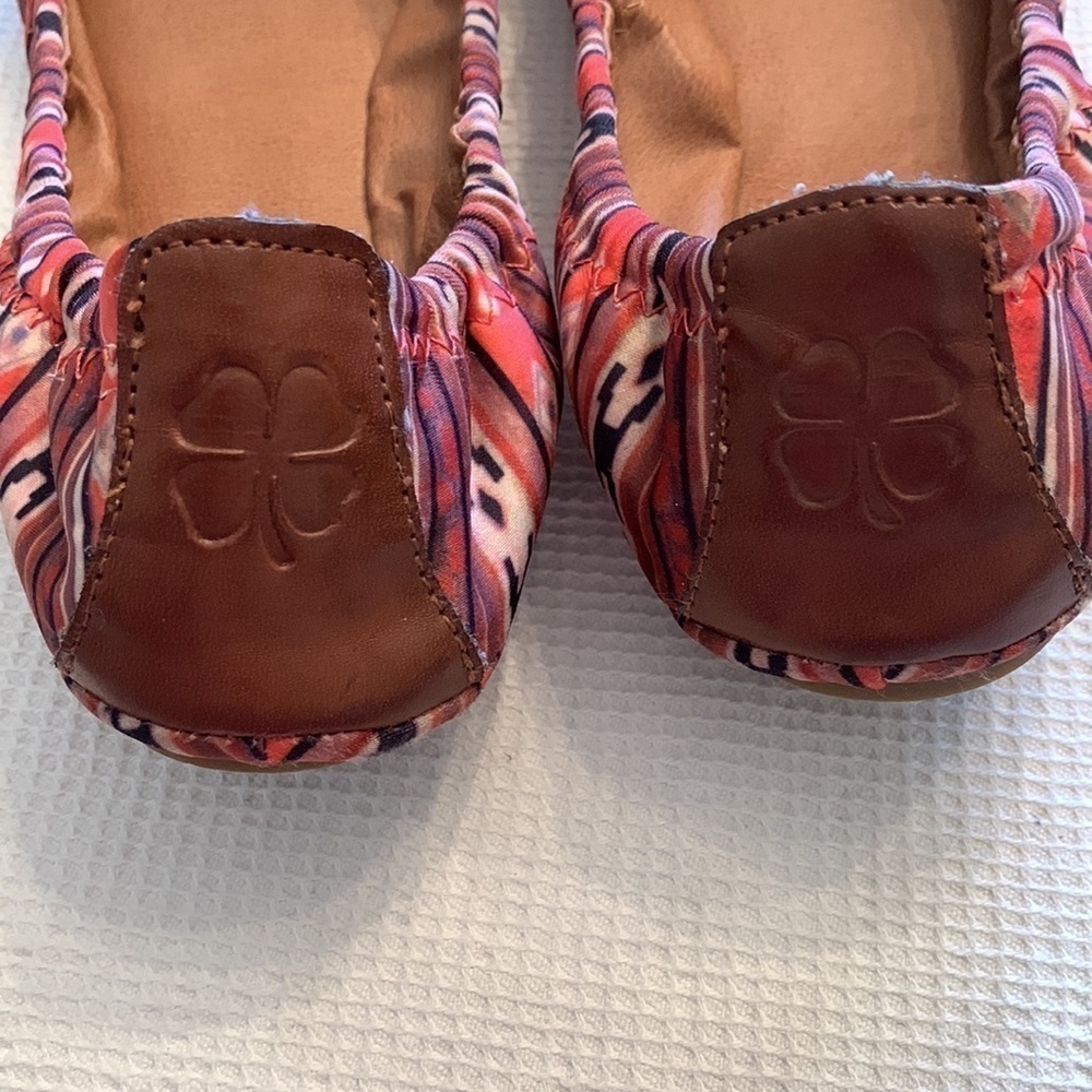Lucky Brand Coral Orange Multi-Color Patterned Flats - Picture 4 of 7
